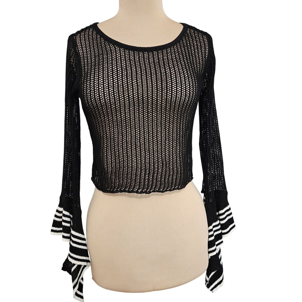 SETTLEDOWN Black Crochet Bell‎ Sleeve Crop Top M/L Retro Y2K Gothic Whimsy Boho